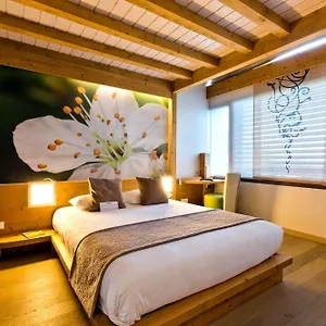 logis-la-croix-de-savoie.hotels-rhonealpes.com/